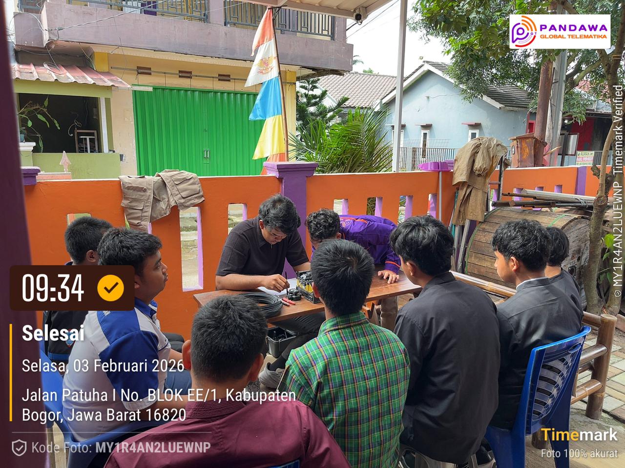 Kegiatan PKL bersama tim saat pengujian splicing kabel fiber optic